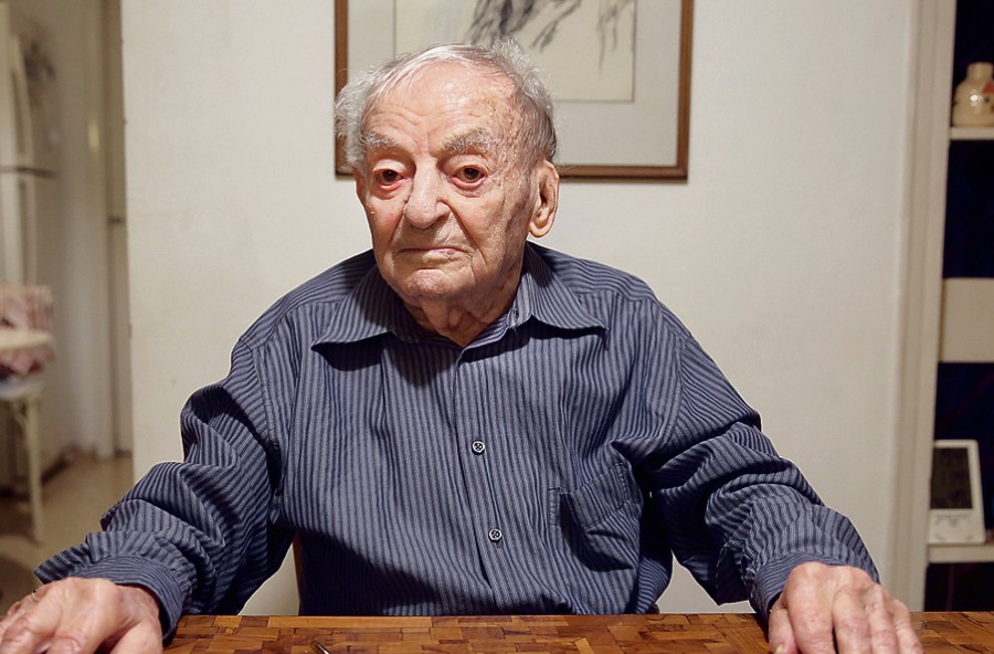 Felszólították a 102 éves férfi szüleit, hogy irassák be őt az óvodába!