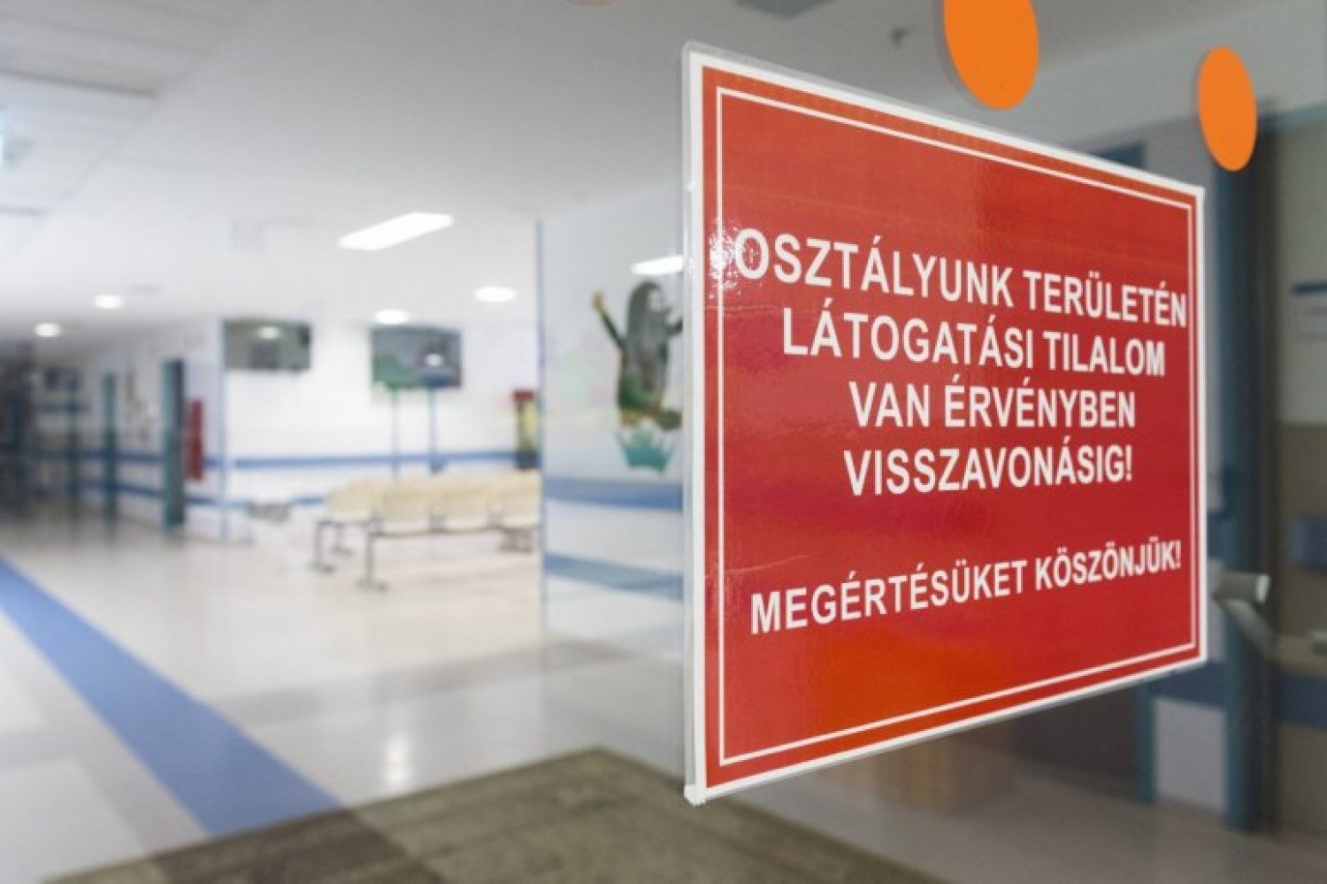 Feloldották a látogatási tilalmat a kórházakban, de ezeket a szabályokat kötelező betartani