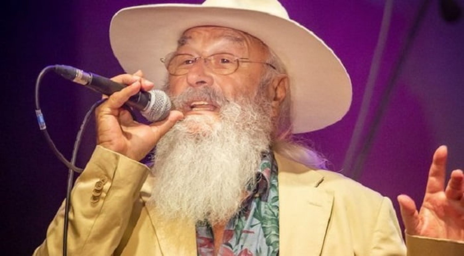 79 évesen ételkihordással tölti az idejét az Apostol együttes ismert énekese