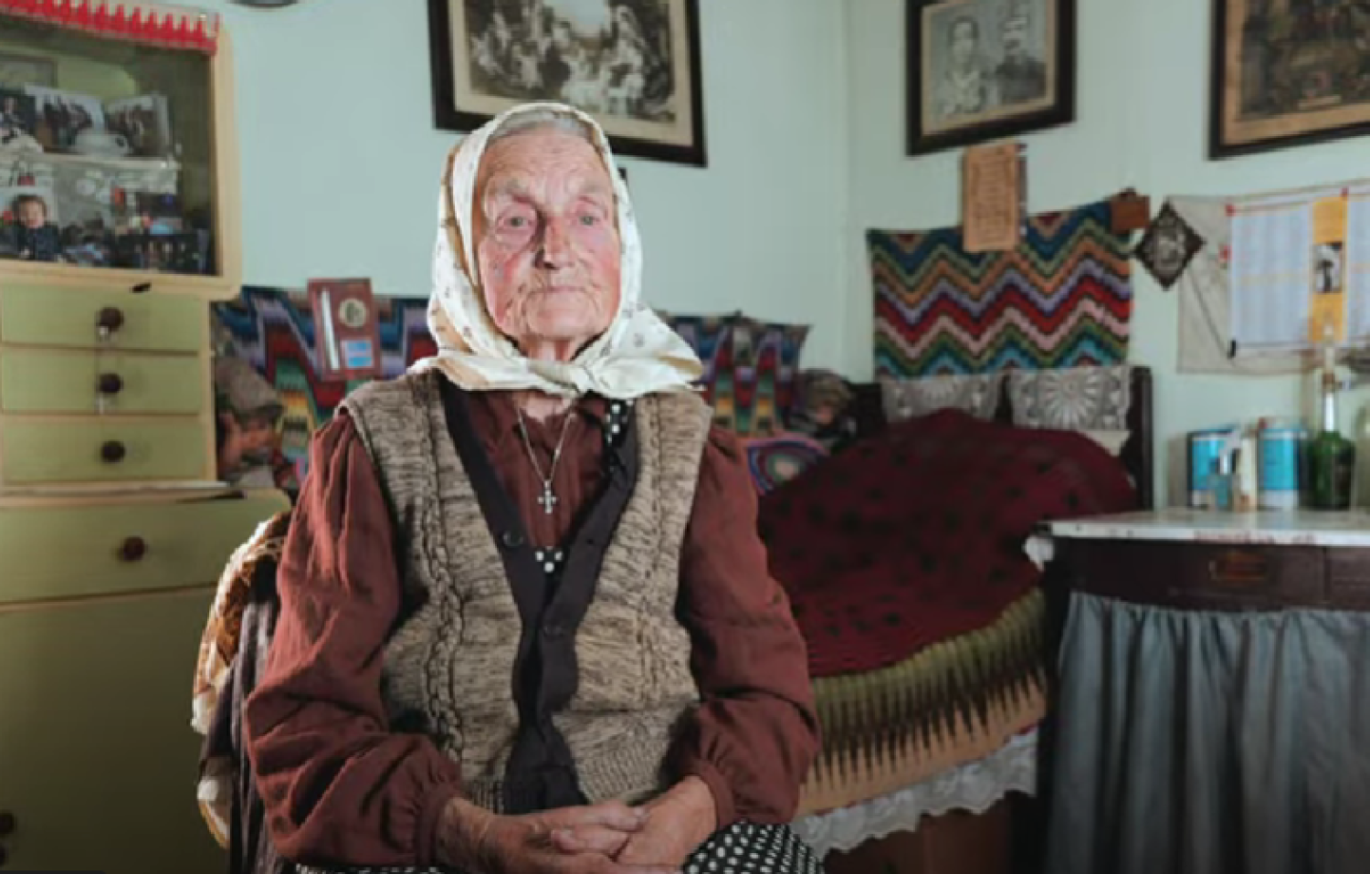 Magyarnak lenni a legjobb – Amália néni 94 évesen is tehenet tart, zöldséget termeszt a kertben