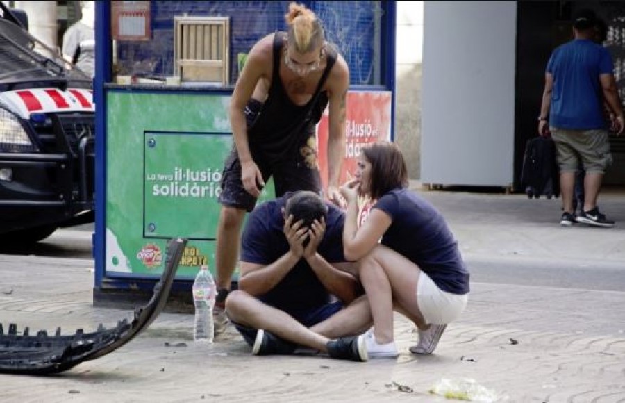 Friss hír: Terrortámadás Spanyolországban!